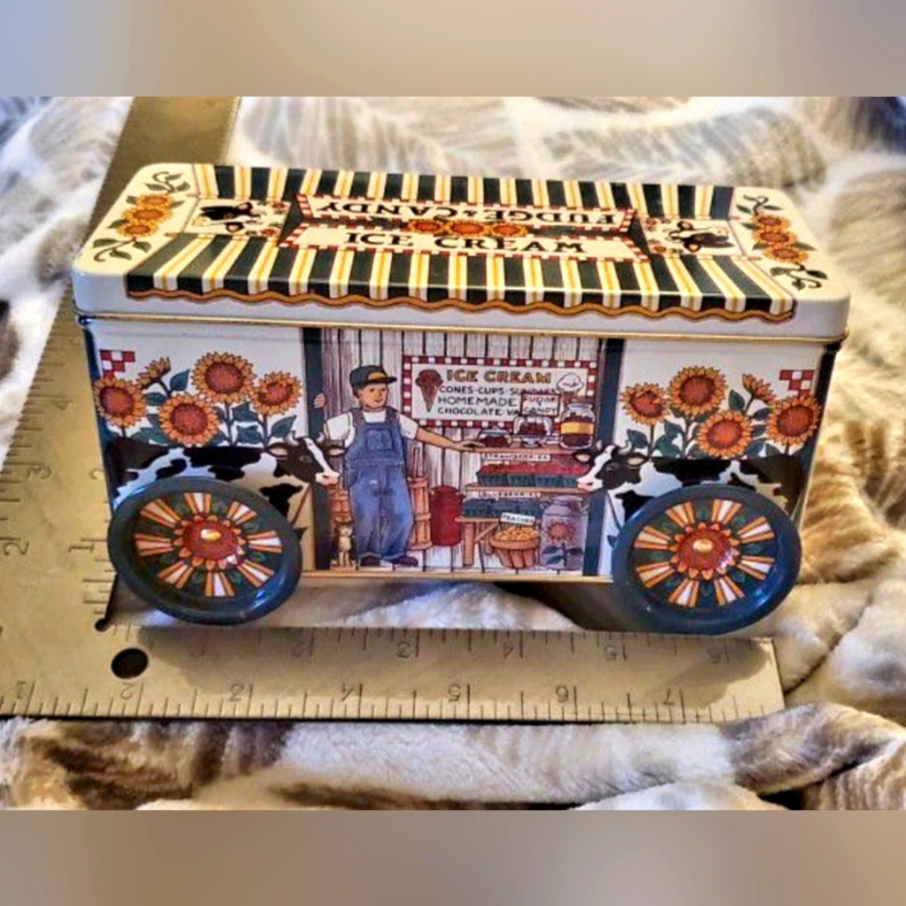 Vintage Collectors Tin on‎ Wheels by Keller-Charles of Philadelphia